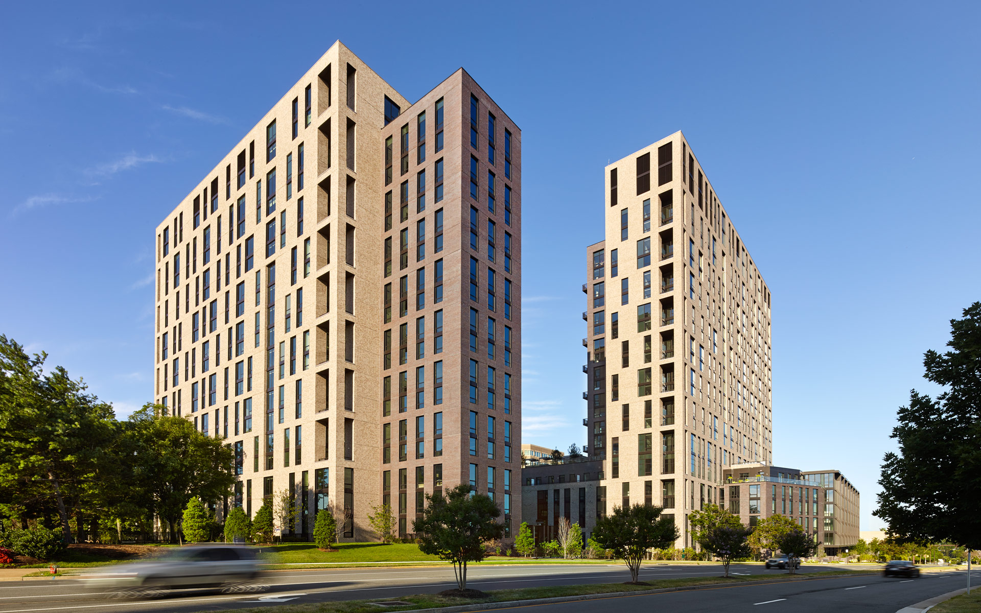 Signature at Reston Town Center